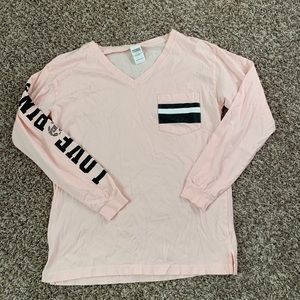 Victoria’s Secret v neck